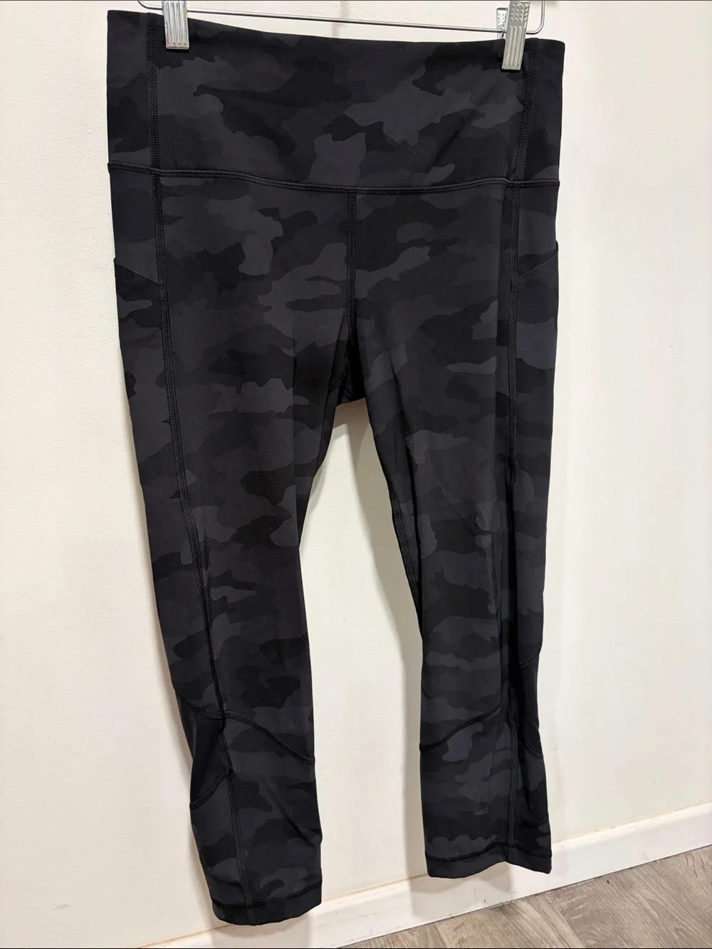 Girls' Black Camo Active Leggings